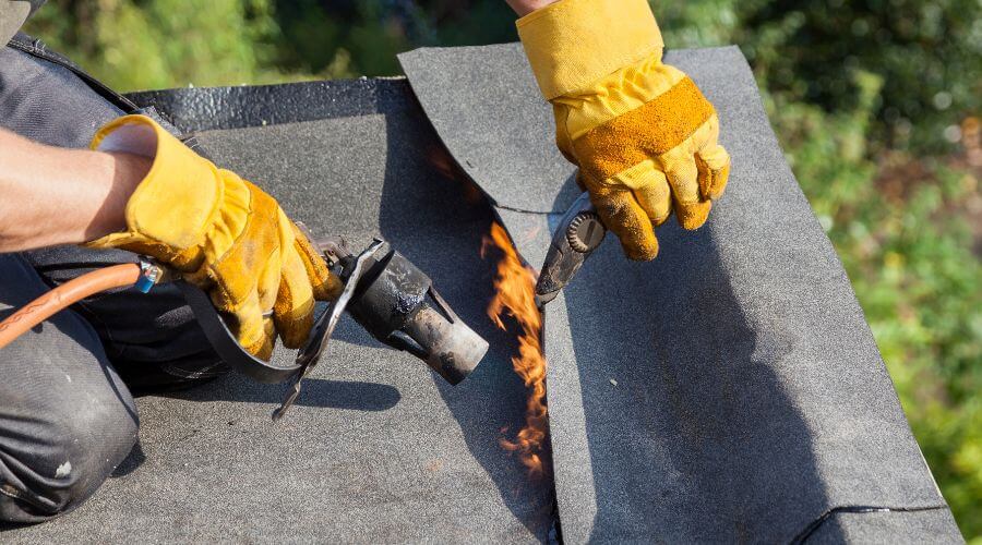 Expert Emergency Roof Repairs services in Allerton, IA